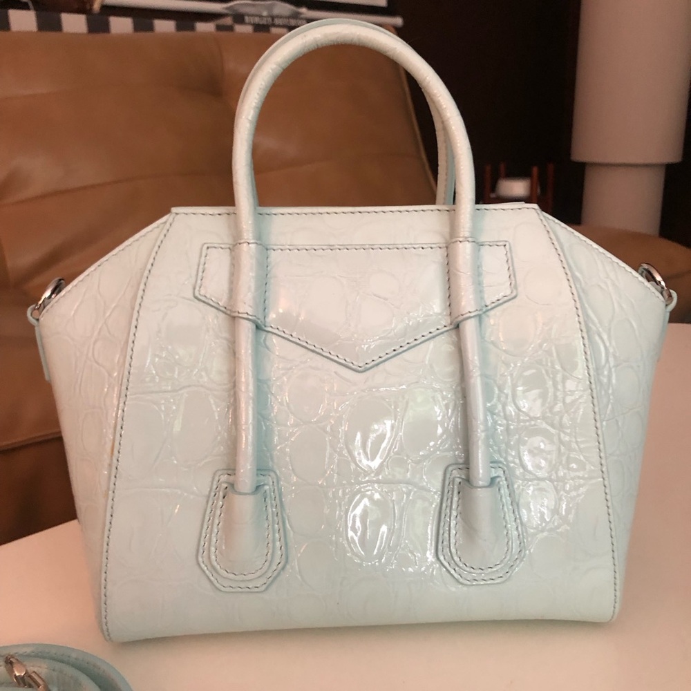 NWOT - Givenchy Antigina small Croc-Embossed 4G Lock bag - Picture 8 of 8